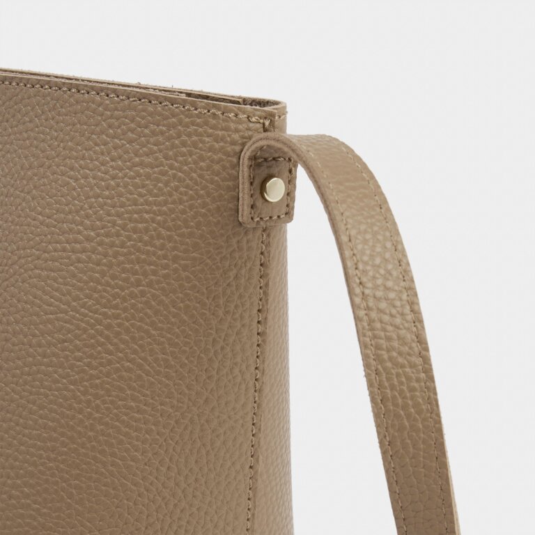 Laura Crossbody Purse in Taupe