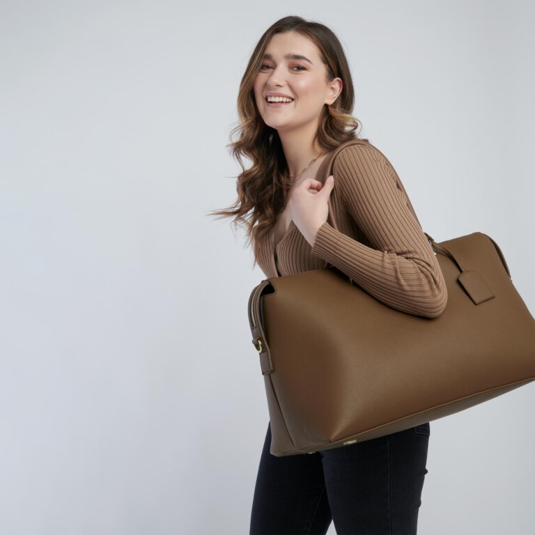 Kensington Weekend Bag Sustainable Style in Brown