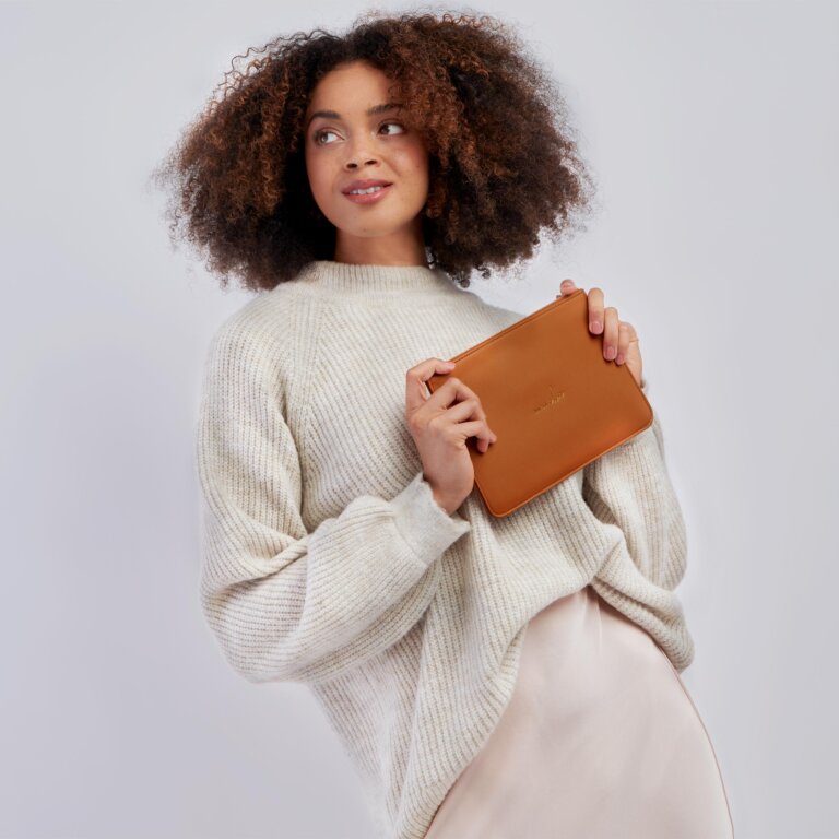 Perfect Pouch Sustainable Style Oh So Chic