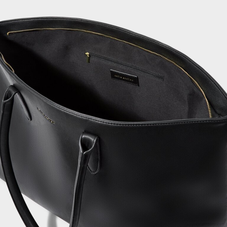 Soho Weekender Bag In Black