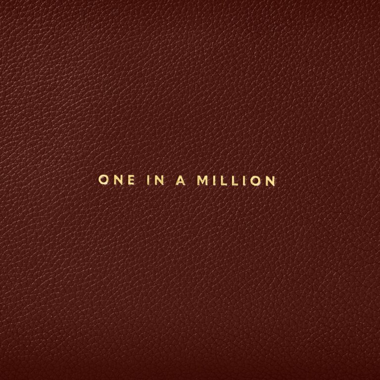 Slim Sentiment Pouch 'One in A Million' in Cacao