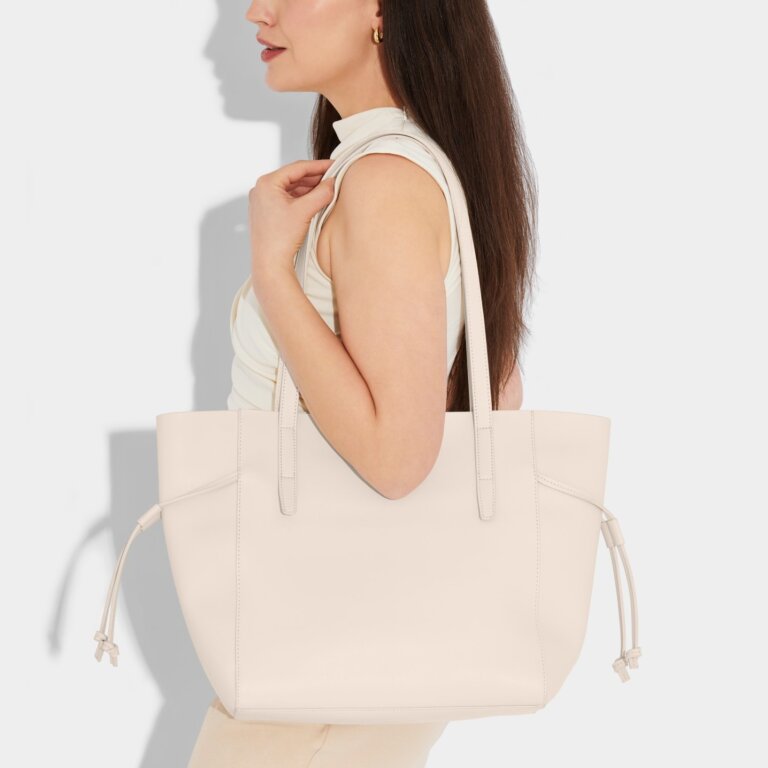 Ashley Tote Bag in Off White