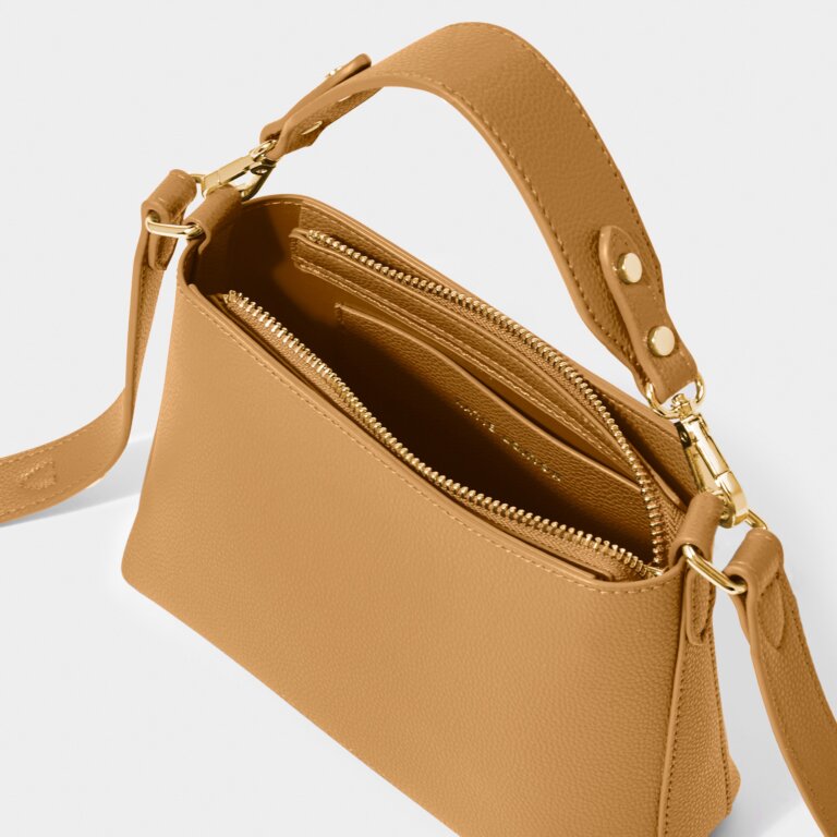 Evie Crossbody Bag in Tan