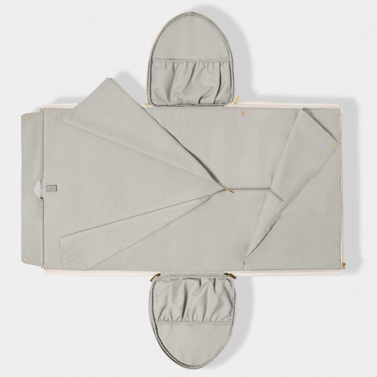 Fold-Out Garment Weekend Bag in Off White