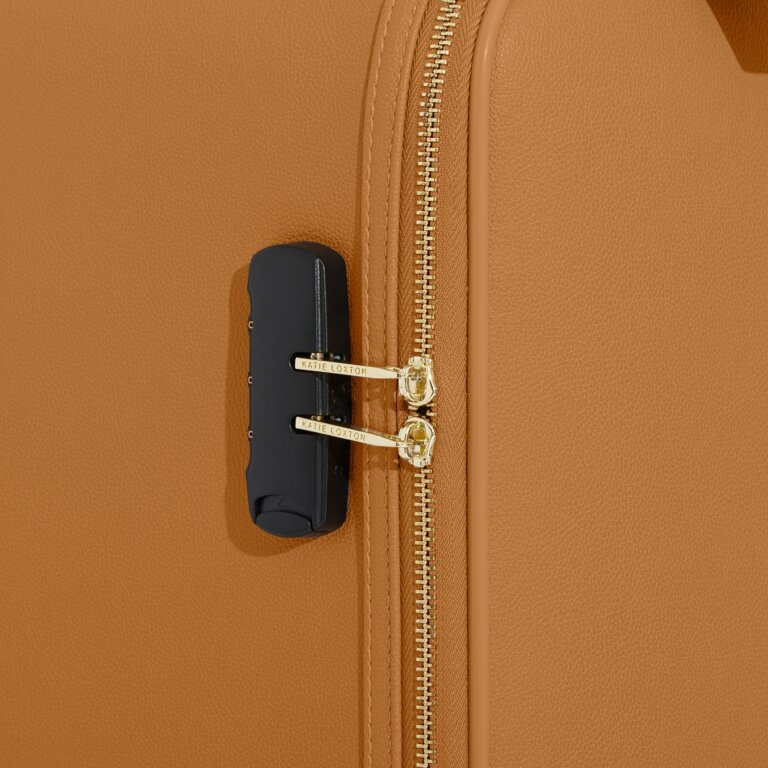 Oxford Cabin Suitcase in Cognac