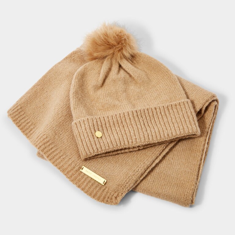 Boxed Fine Knitted Hat and Scarf in Caramel